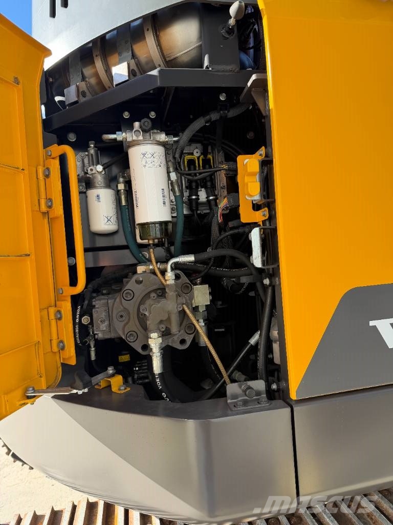 Volvo ECR 235 E Roomikekskavaatorid