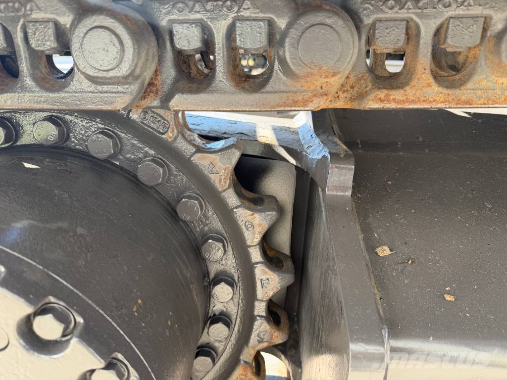 Volvo ECR 235 E Roomikekskavaatorid