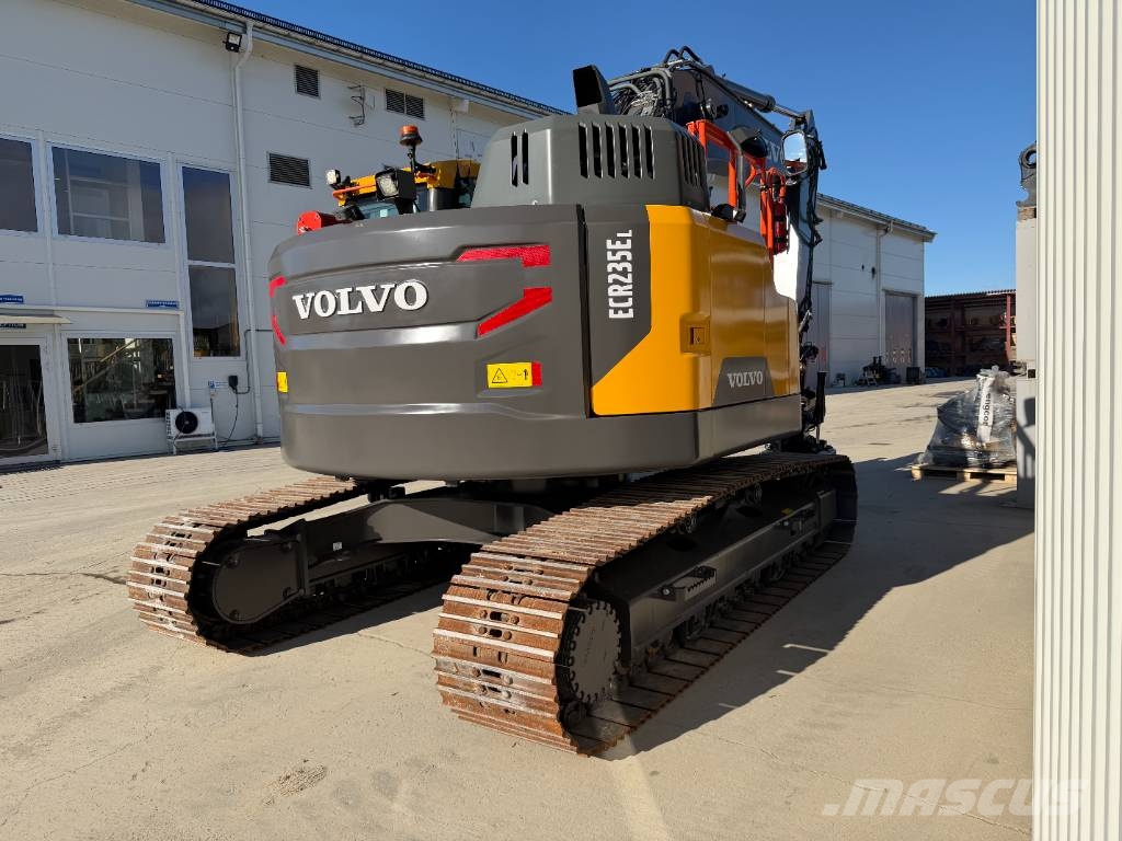 Volvo ECR 235 E Roomikekskavaatorid