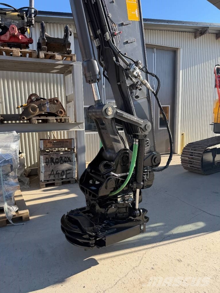 Volvo ECR 235 E Roomikekskavaatorid