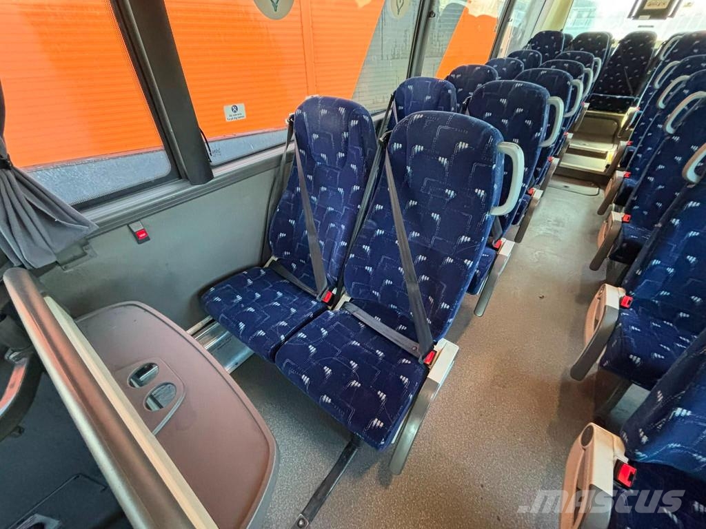 VDL Futura FMD 2-148/440 6x2*4 57 SEATS / AC / AUXILIA Autobuses interurbano