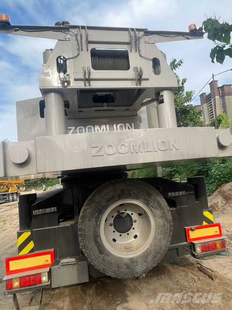 Zoomlion ZTC1100V7 Rabljene dizalice za težak teren