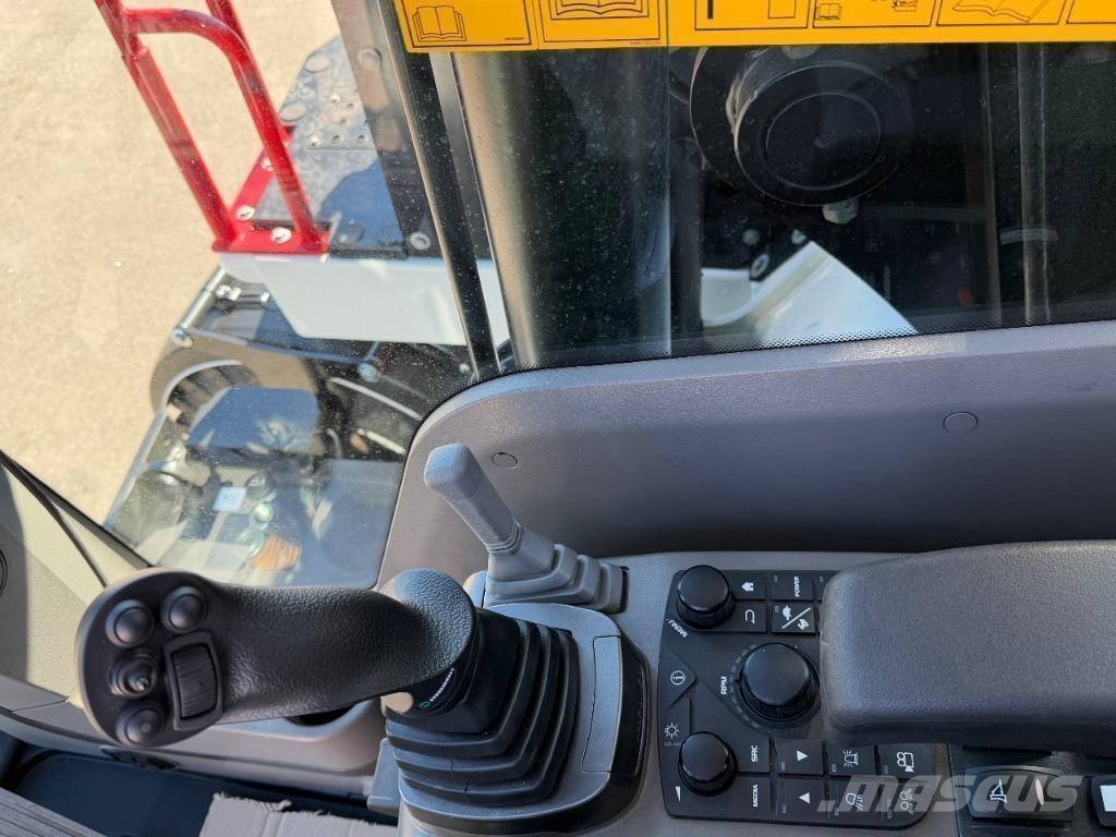 Hidromek HMK 150 WR-5 Chargeuse sur pneus