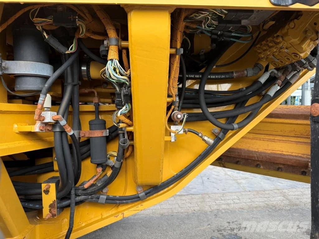 CAT 140K Grederji