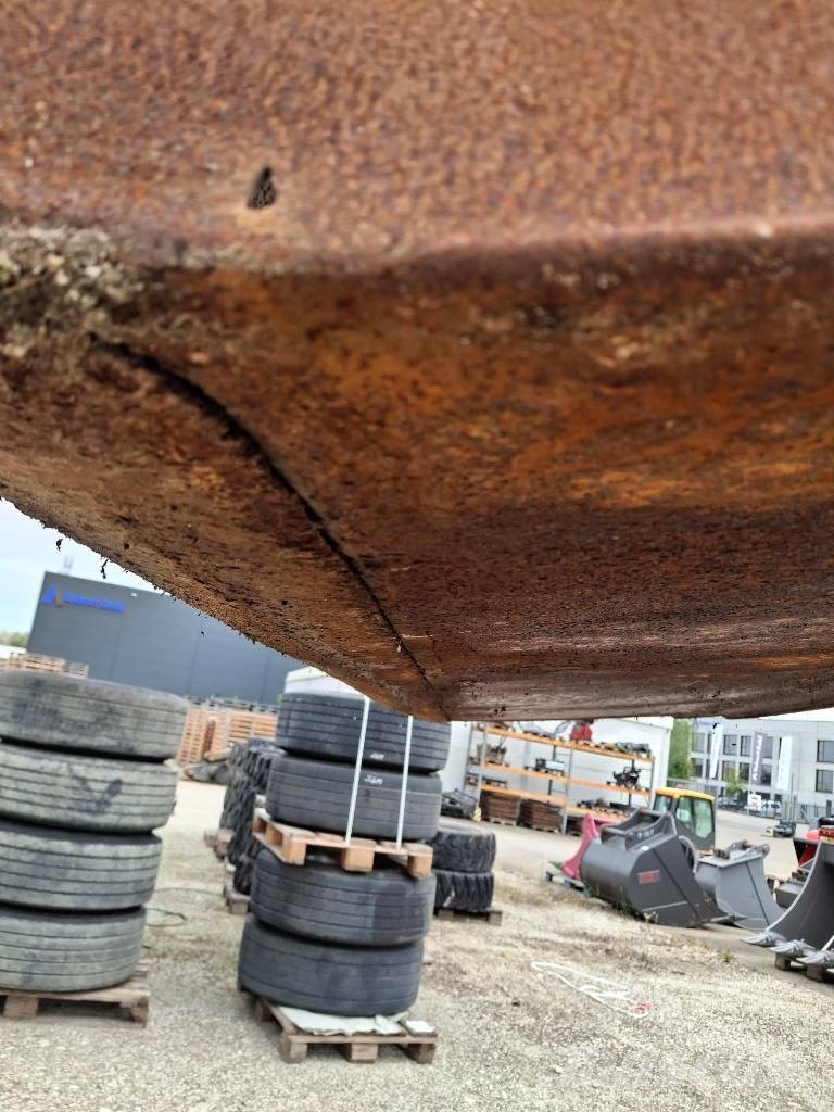 Grabenräumlöffel schwenkbar OQ70/55-2000 #A-6746 جرافات عكسية
