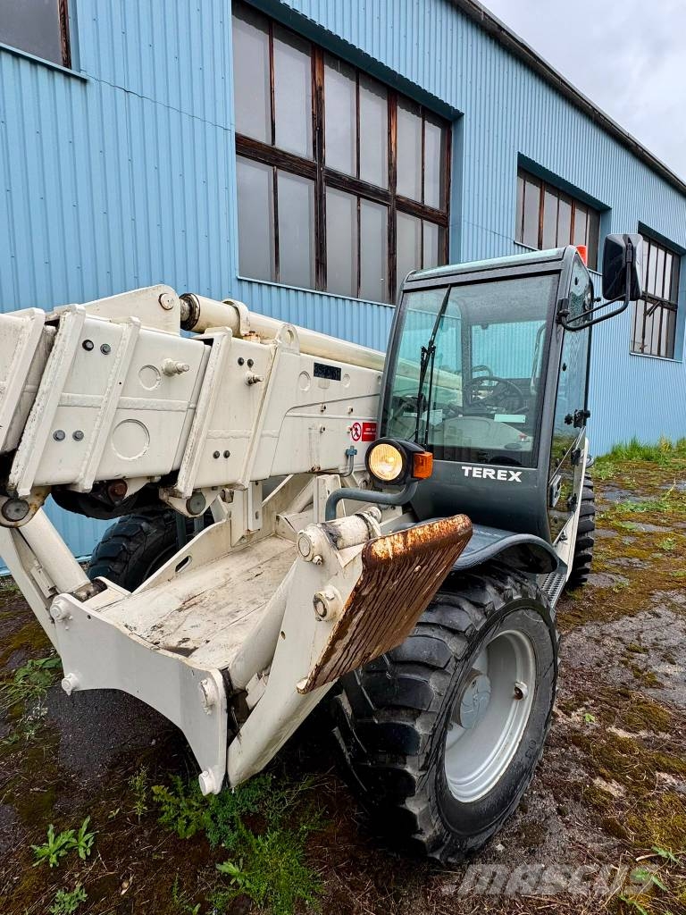 Terex Telelift 3517 شاحنة مناولة