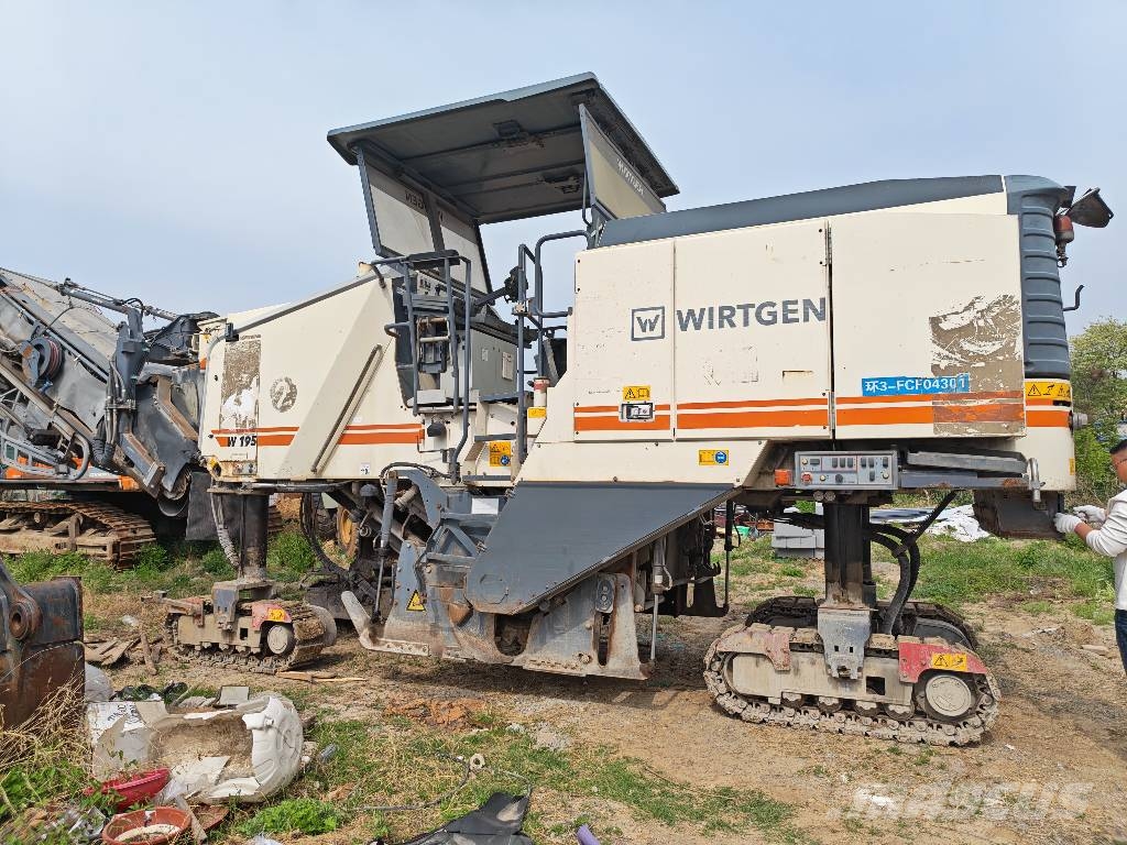 Wirtgen W 195 P Asphalt cold milling machines