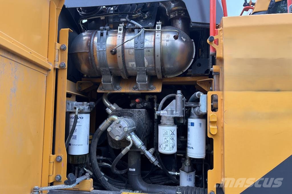Volvo EW160 E, Makin 3D, Endast 3084H, Humus 8T Ratasekskavaatorid