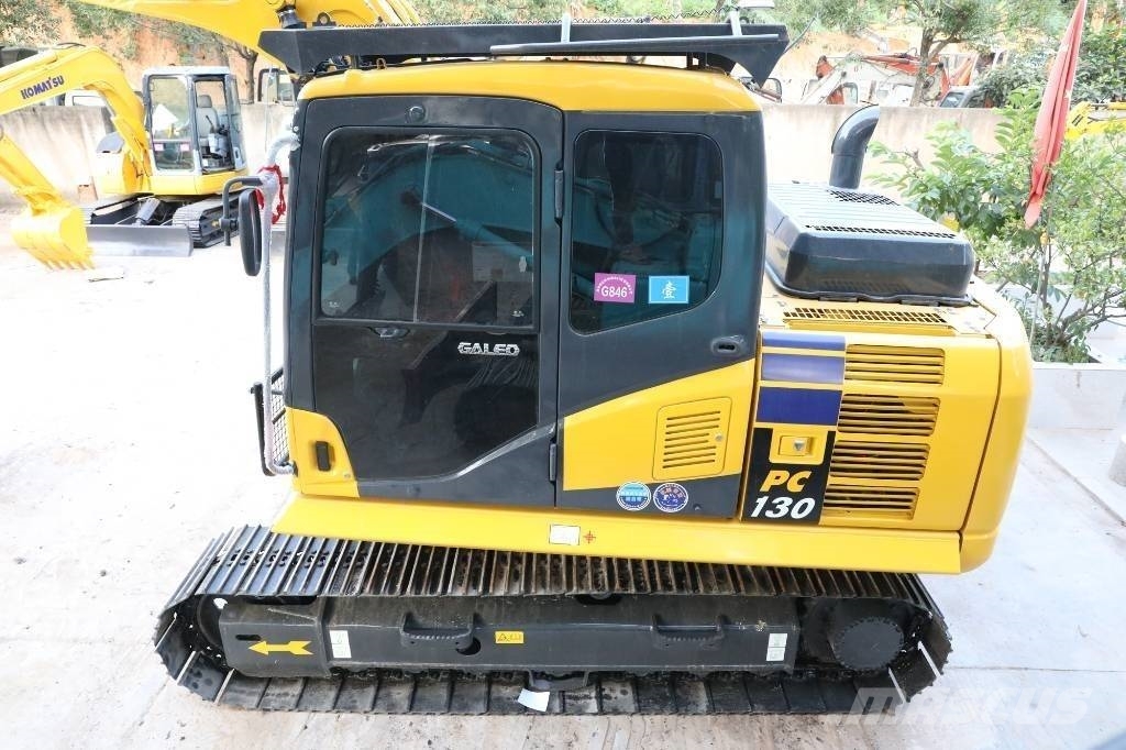 Komatsu PC 130-7 حفارات زحافة