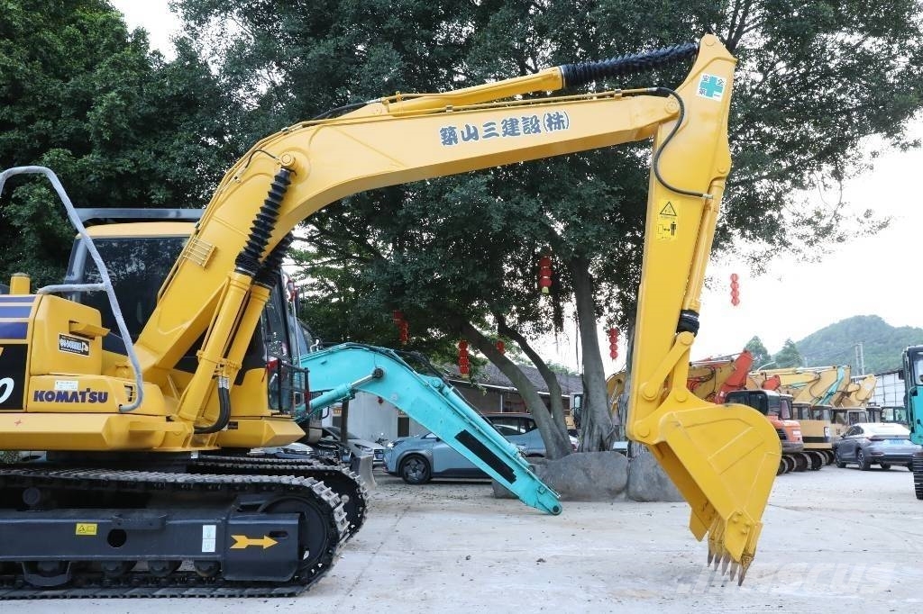 Komatsu PC 130-7 حفارات زحافة