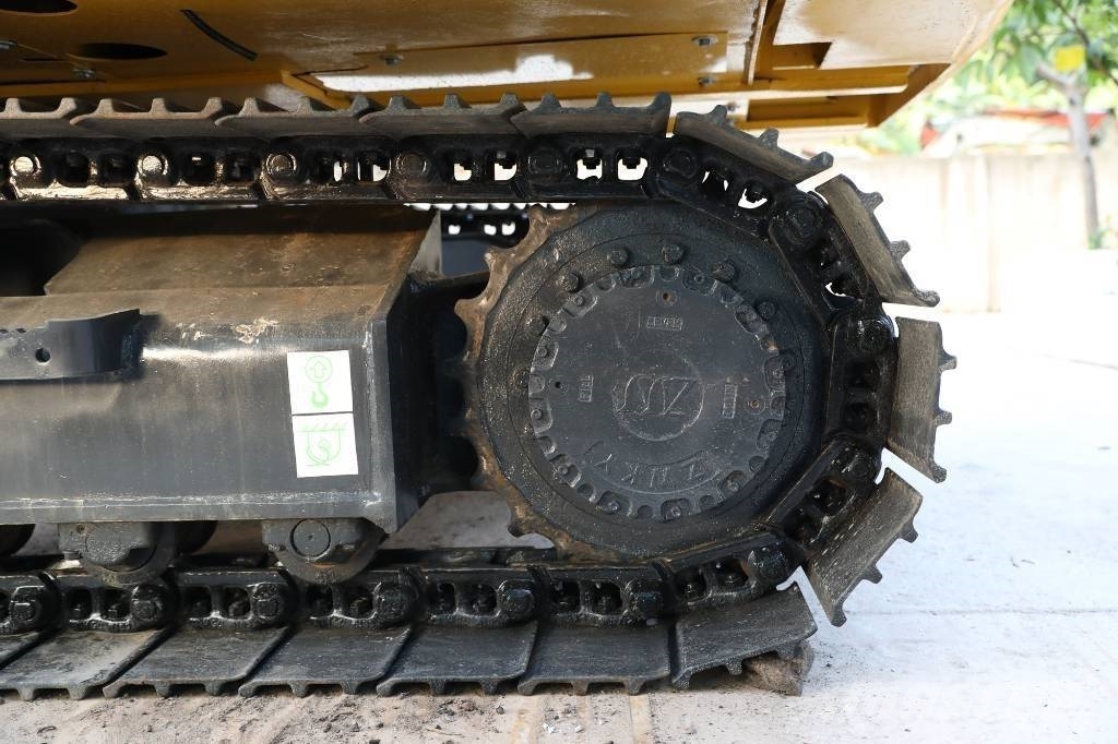 Komatsu PC 130-7 حفارات زحافة