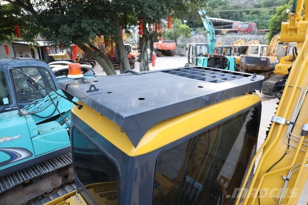 Komatsu PC 130-7 حفارات زحافة