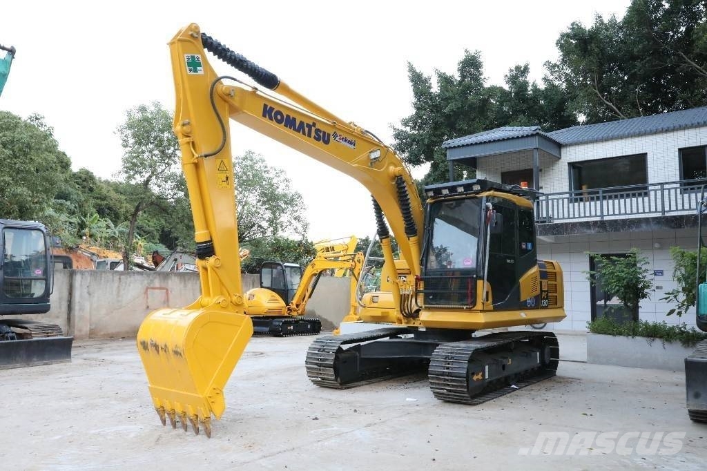 Komatsu PC 130-7 حفارات زحافة