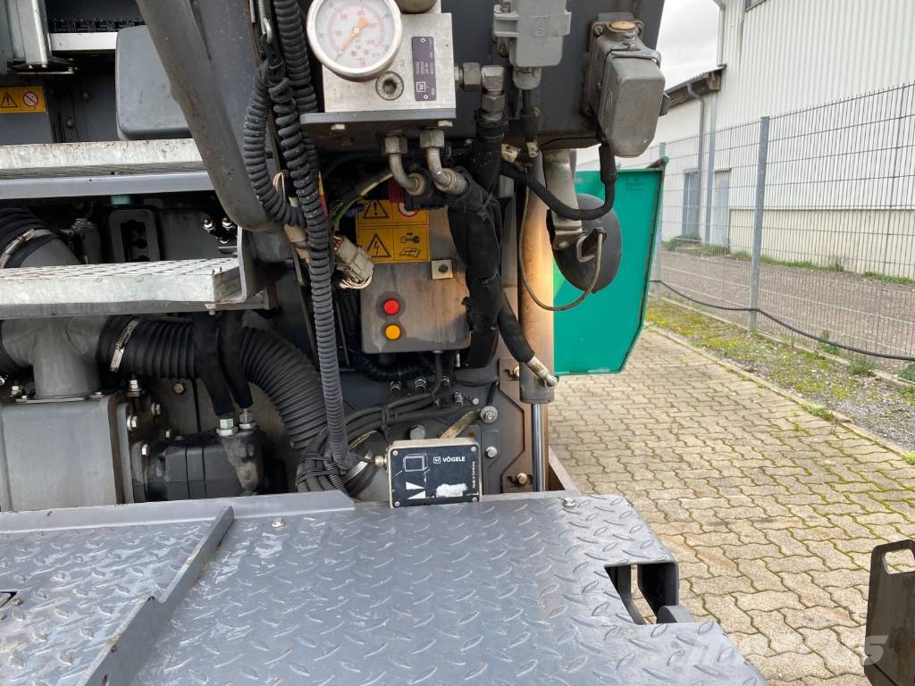 Vögele SUPER 1300-3I Asfaldilaoturid