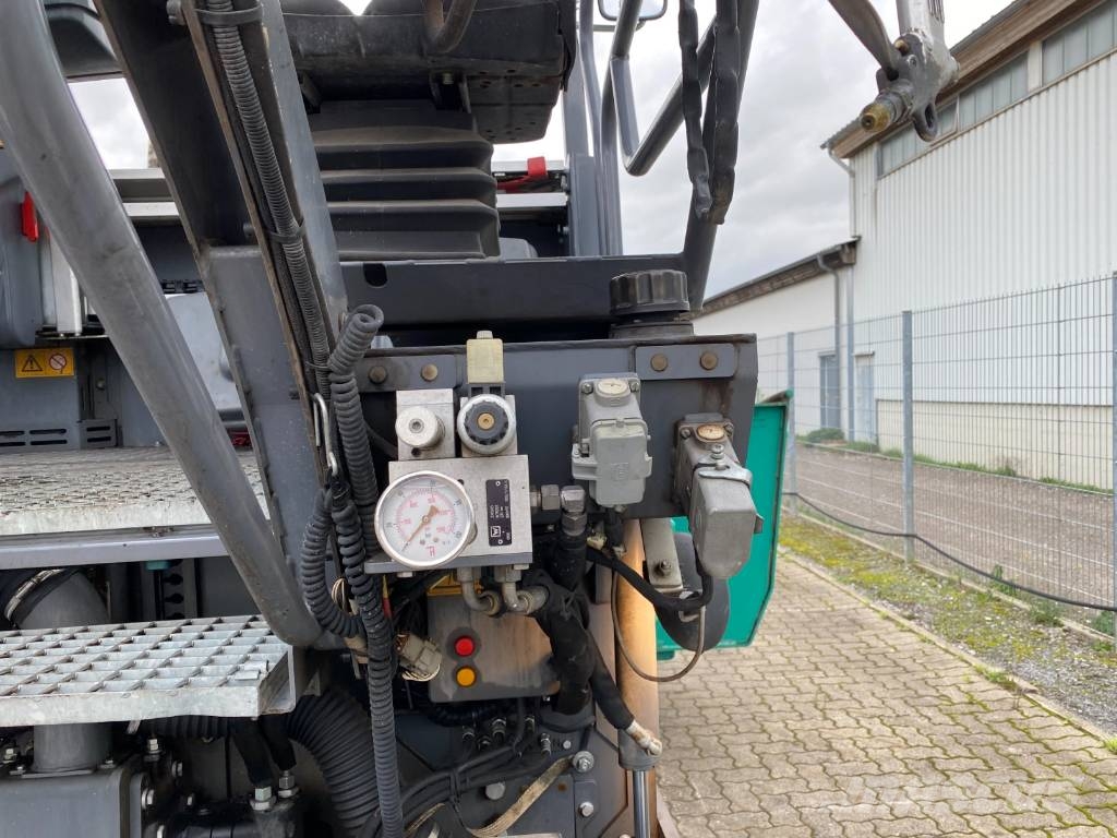 Vögele SUPER 1300-3I Asfaldilaoturid