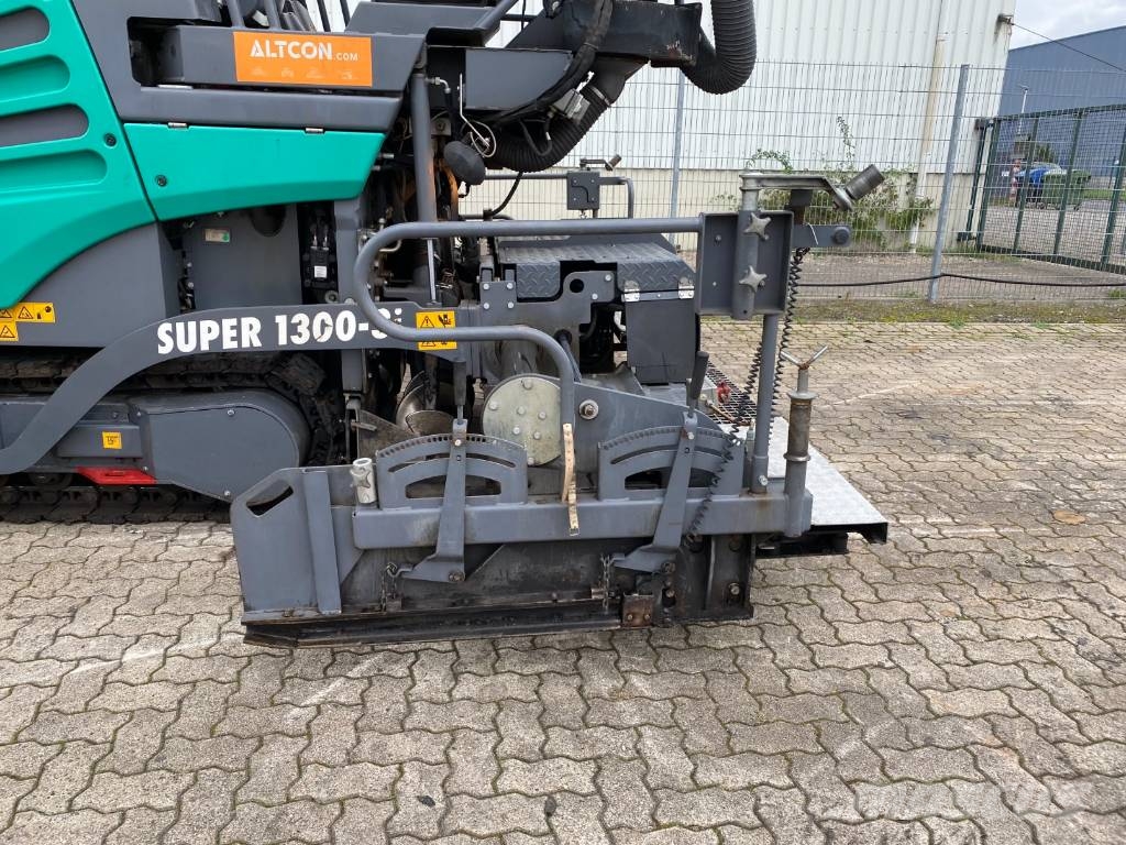 Vögele SUPER 1300-3I Asfaldilaoturid