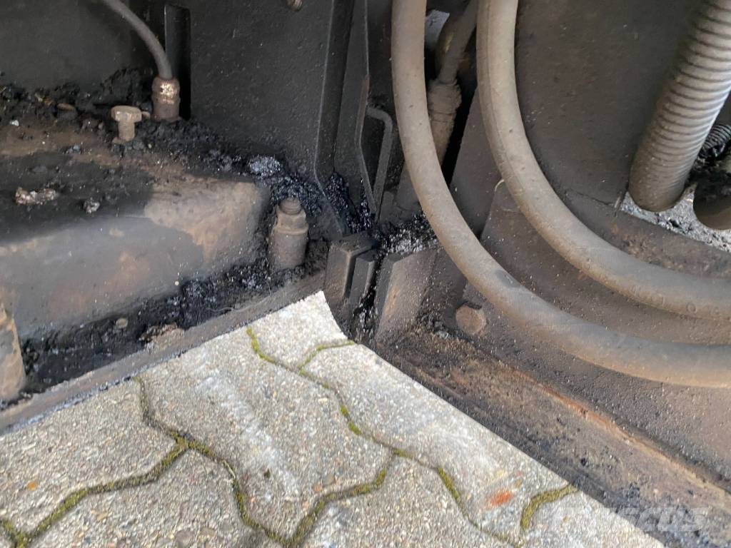 Vögele SUPER 1300-3I Asfaldilaoturid