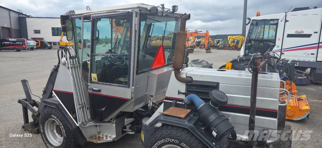 Wille 445 Kompakte traktorer