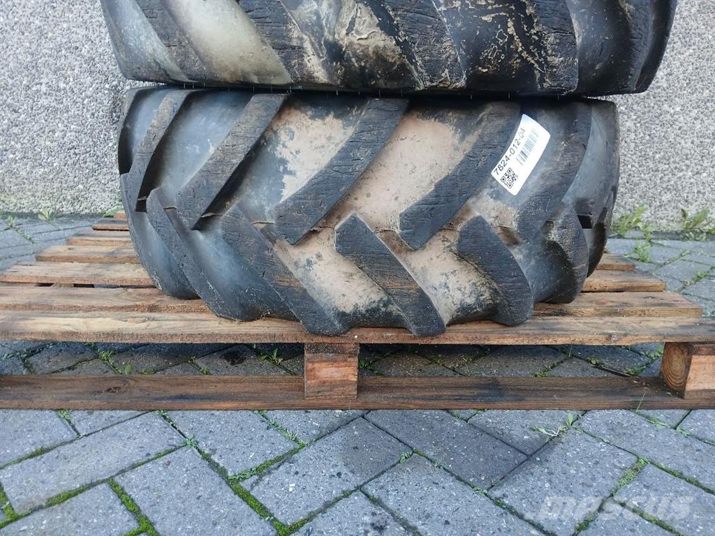 Mitas 325/70R18-Tire/Reifen/Band Gume, kolesa in platišča