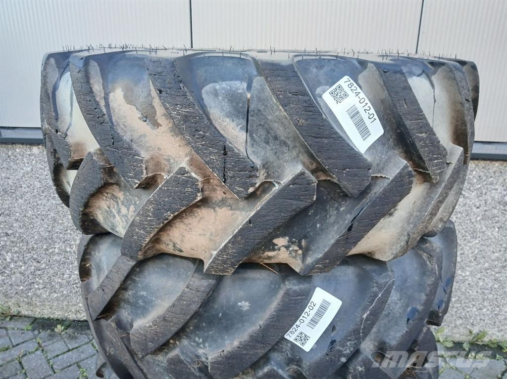 Mitas 325/70R18-Tire/Reifen/Band Pneus, rodas e aros