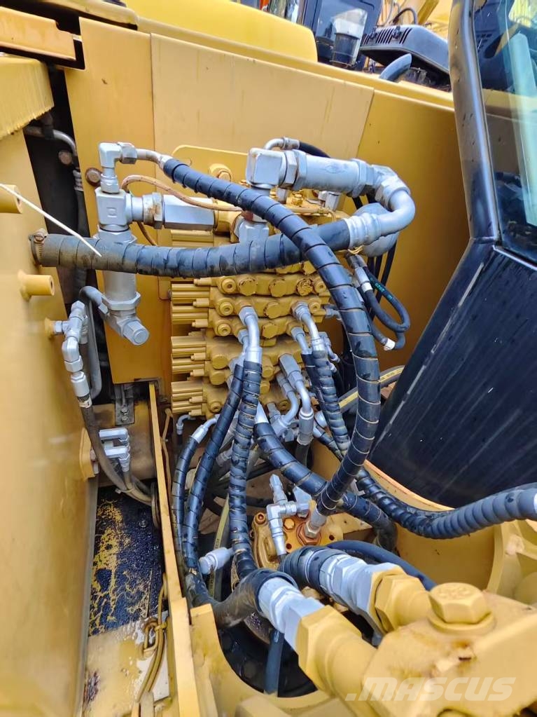 CAT 307 E Bagri goseničarji