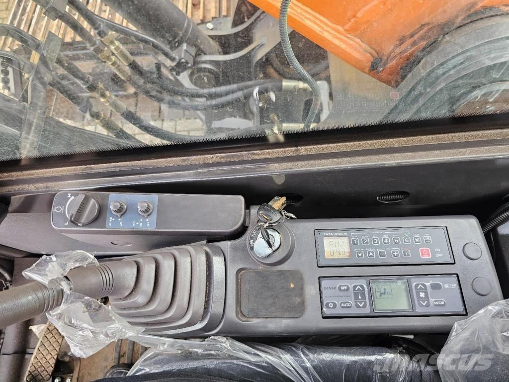 Hitachi EX215LC-5G Koparki gąsienicowe