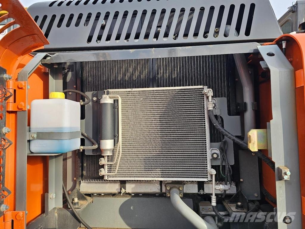 Hitachi EX215LC-5G Koparki gąsienicowe