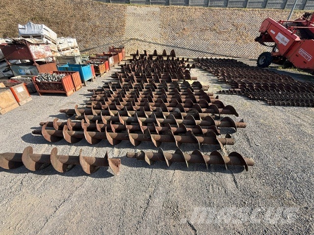 Bauer WAMET WIERTŁA SZNEKI ŚWIDRU 180MM Drilling equipment accessories and spare parts