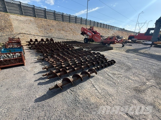 Bauer WAMET WIERTŁA SZNEKI ŚWIDRU 180MM Drilling equipment accessories and spare parts