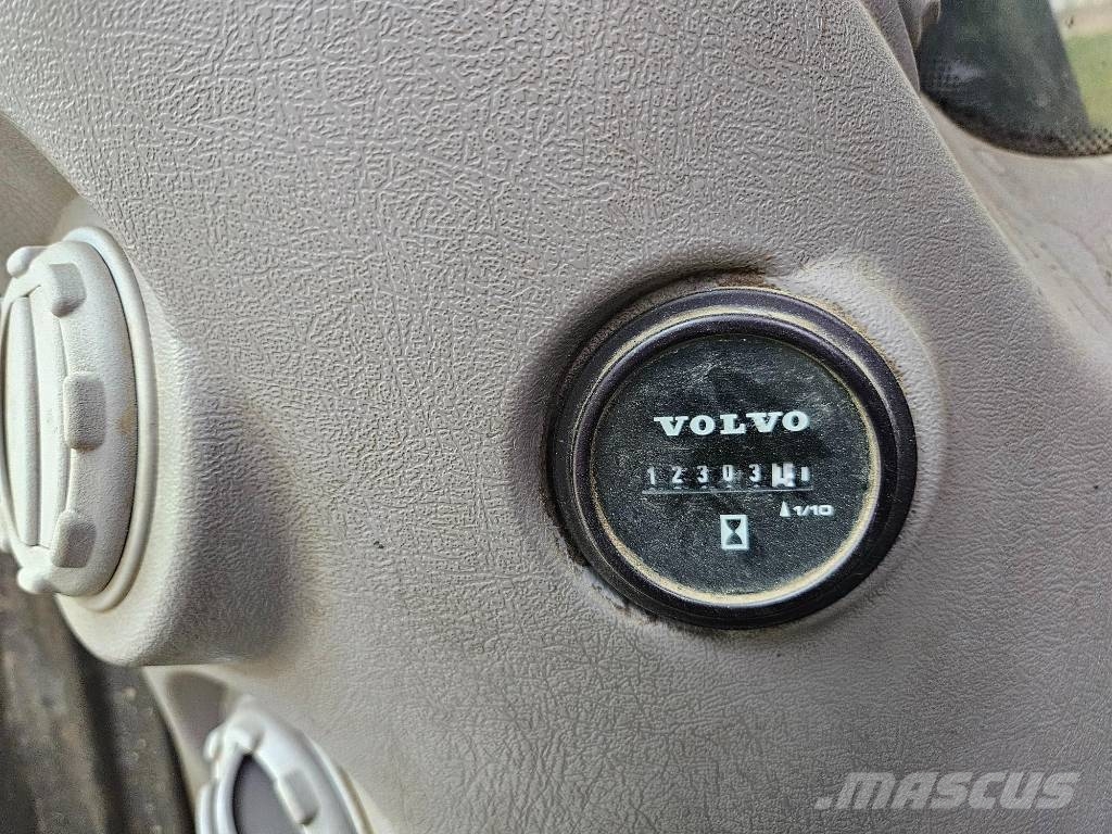 Volvo EW140E 旋轉式挖土機/掘鑿機/挖掘機