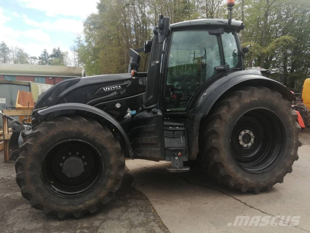 Valtra T234A 트랙터