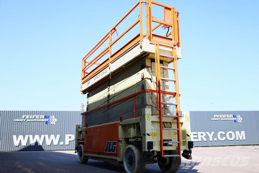 JLG SL245-12 Diesel, 4x4x4 Drive, 26.5m Working Height Scheren-Arbeitsbühnen