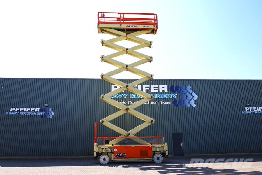 JLG SL245-12 Diesel, 4x4x4 Drive, 26.5m Working Height Scheren-Arbeitsbühnen