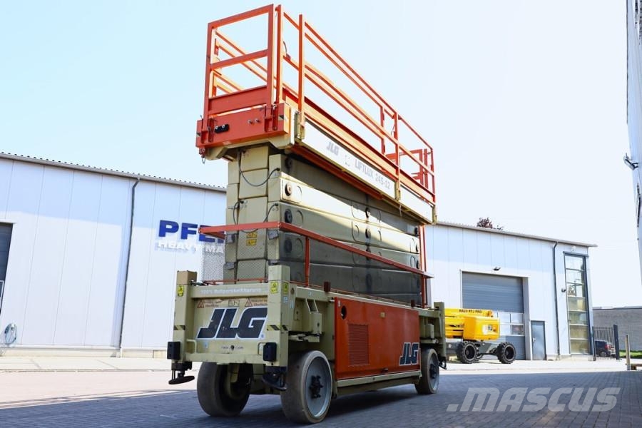 JLG SL245-12 Diesel, 4x4x4 Drive, 26.5m Working Height Scheren-Arbeitsbühnen