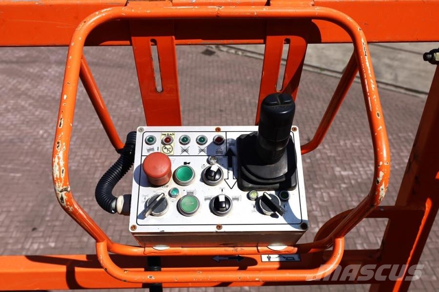 JLG SL245-12 Diesel, 4x4x4 Drive, 26.5m Working Height Scheren-Arbeitsbühnen