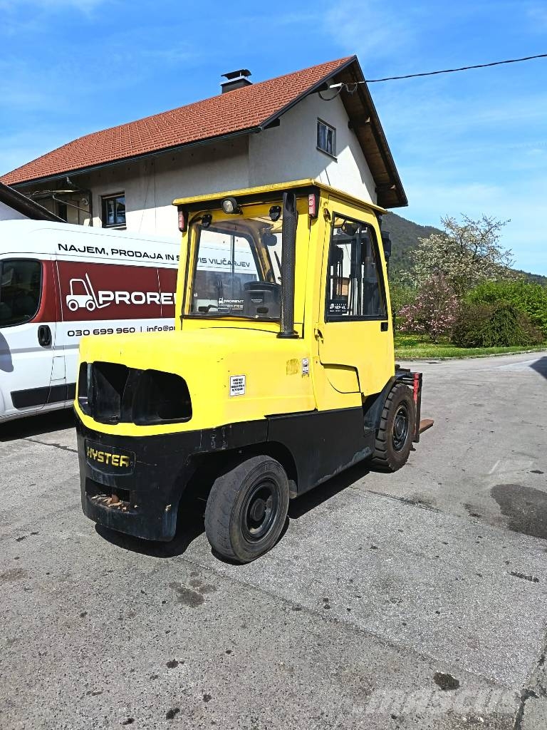 Hyster H5.0FT BOČNI POMIK - POZICIONER - ZAPRTA KABINA Diesel forklifts