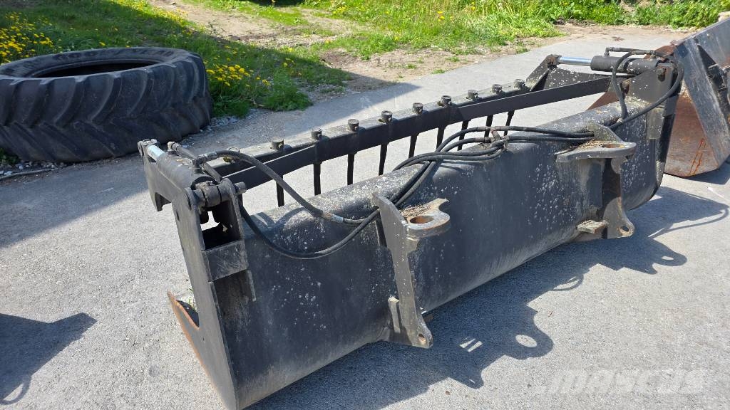 John Deere 3420 Lauksaimniecības pacēlāji