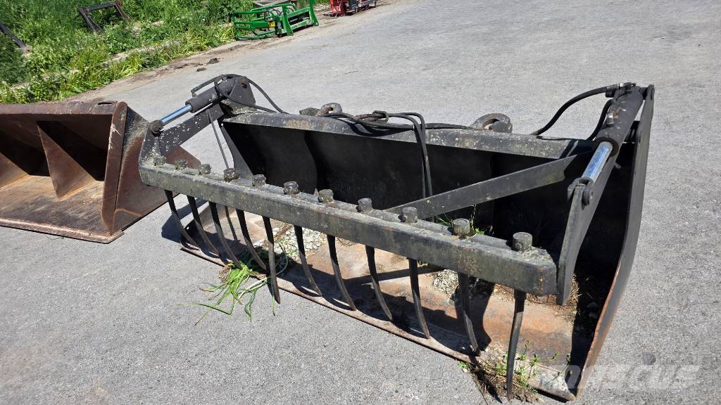 John Deere 3420 Lauksaimniecības pacēlāji