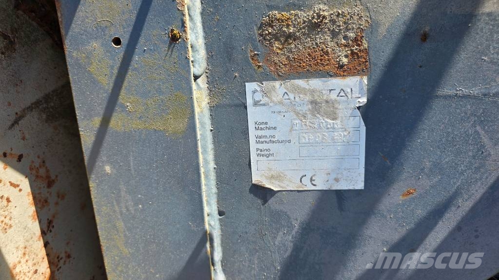 John Deere 3420 Lauksaimniecības pacēlāji