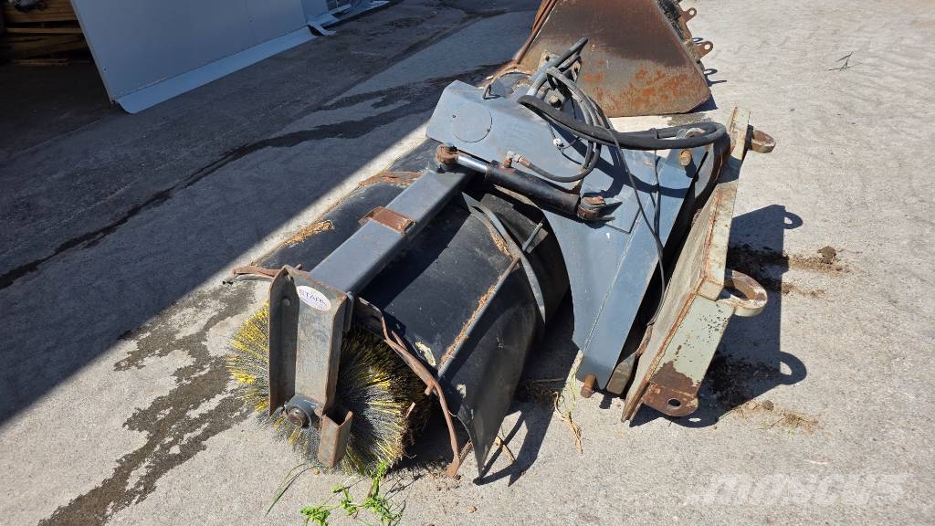John Deere 3420 Lauksaimniecības pacēlāji