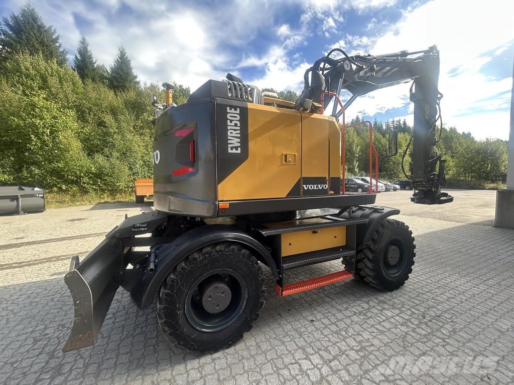 Volvo EWR150E Bageri na kotačima