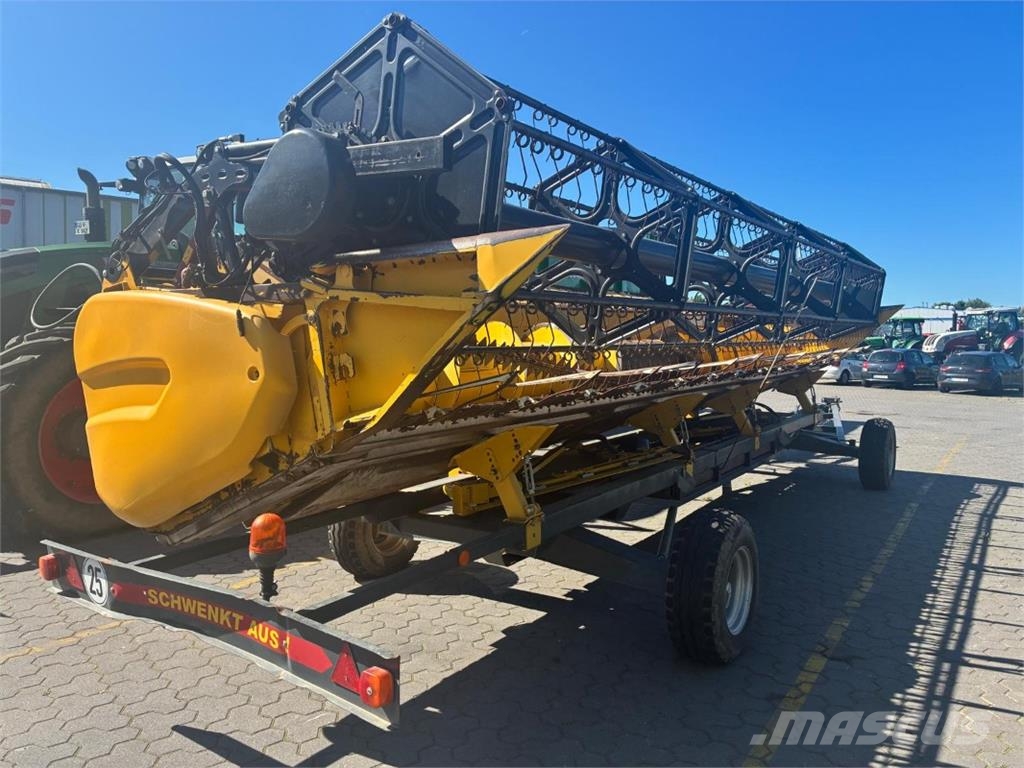 New Holland CR 8080 حصادات