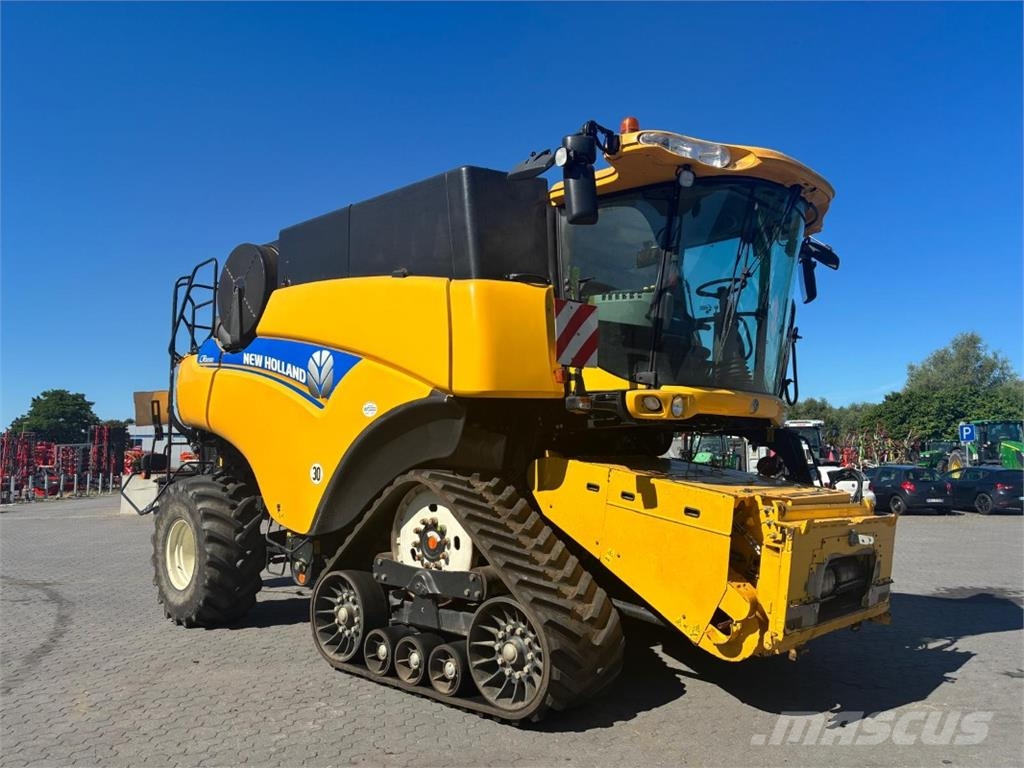 New Holland CR 8080 حصادات