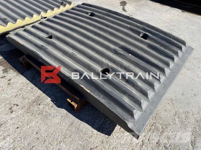 Sandvik QJ341 Jaw Plates (Extec C12 / Sandvik QJ340) Mobile Brecher