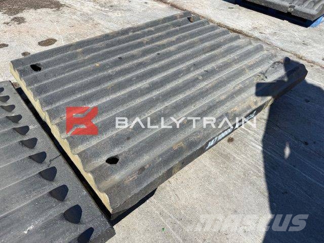 Sandvik QJ341 Jaw Plates (Extec C12 / Sandvik QJ340) Mobile Brecher