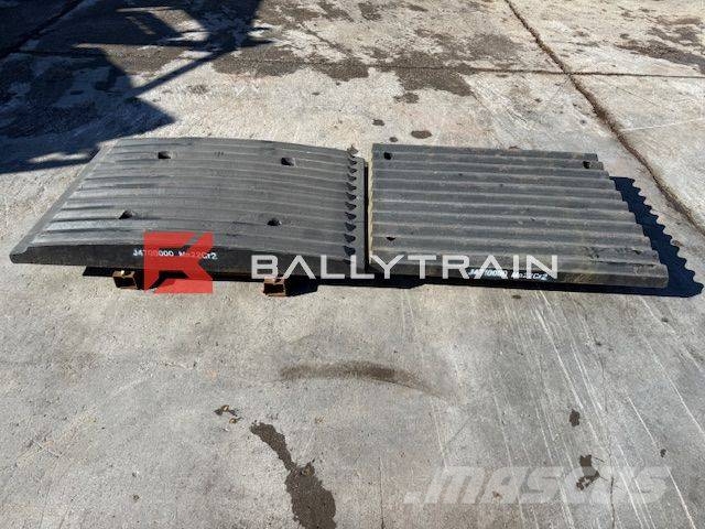 Sandvik QJ341 Jaw Plates (Extec C12 / Sandvik QJ340) Mobile Brecher