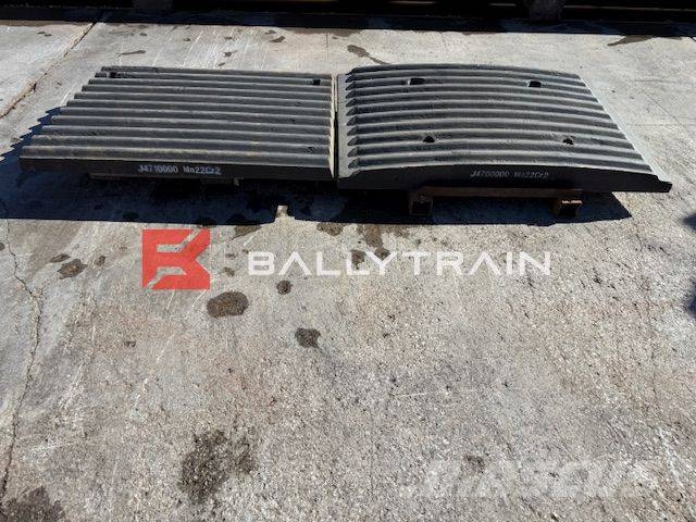 Sandvik QJ341 Jaw Plates (Extec C12 / Sandvik QJ340) Mobile Brecher