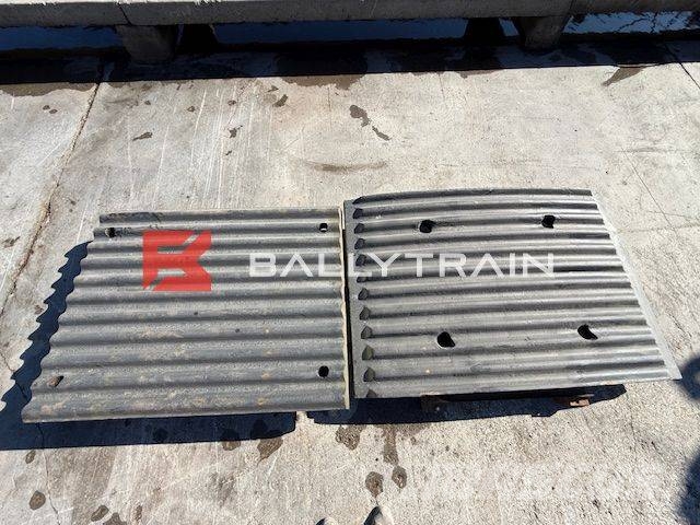 Sandvik QJ341 Jaw Plates (Extec C12 / Sandvik QJ340) Mobile Brecher