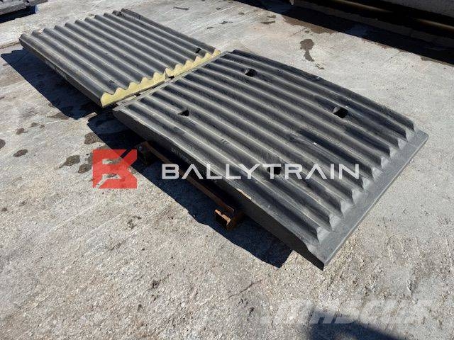 Sandvik QJ341 Jaw Plates (Extec C12 / Sandvik QJ340) Mobile Brecher