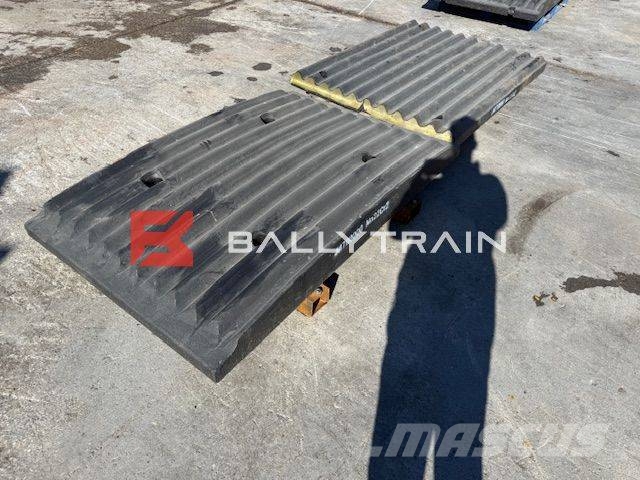 Sandvik QJ341 Jaw Plates (Extec C12 / Sandvik QJ340) Mobile Brecher